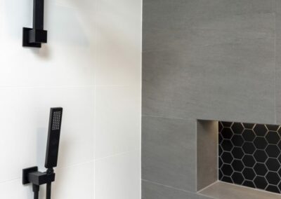 Doubleview Bath ensuite10