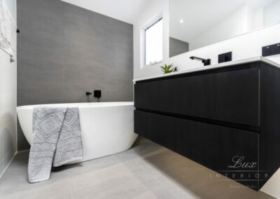 Doubleview Bath ensuite8