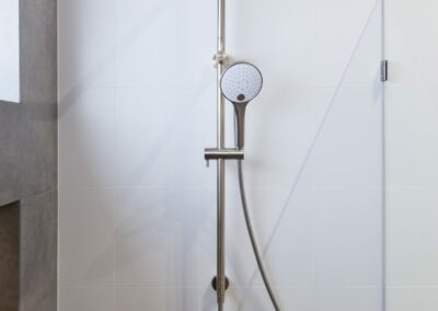 Shower tapware