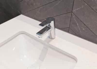 Carine Bathroom 9942