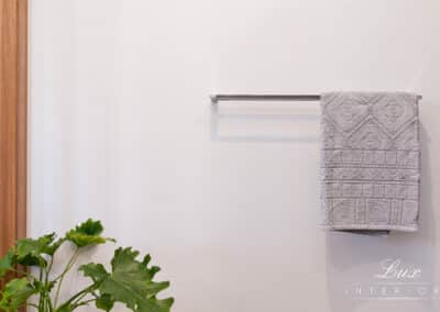 Carine Bathroom 9944