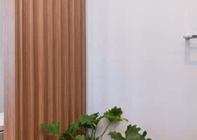 Carine Bathroom 9945