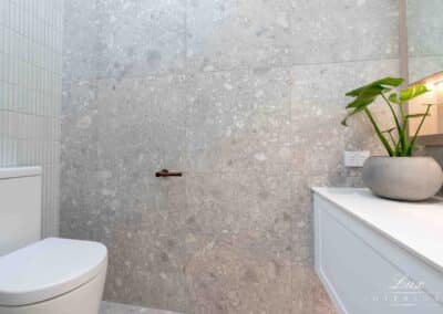Doubleview Bathroom 6265