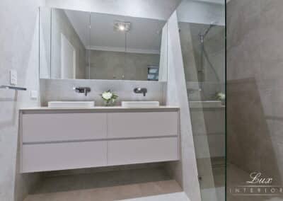 Karrinyup 5122 bathroom