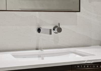 Raffles Bathroom 4