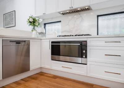 Joondanna Hamptons Kitchen oven and stove