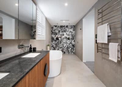 Scarborough Ensuite Overview of striking shower wall