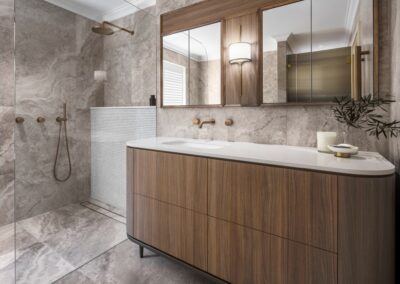 Mid-century modern contemporary ensuite reno with warm neutral tone