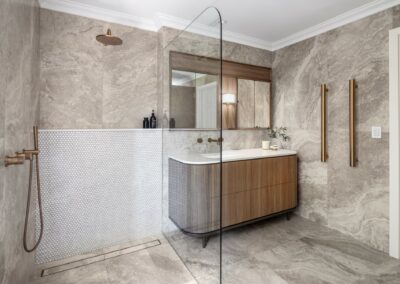 Mid-century modern contemporary ensuite reno with warm neutral tone
