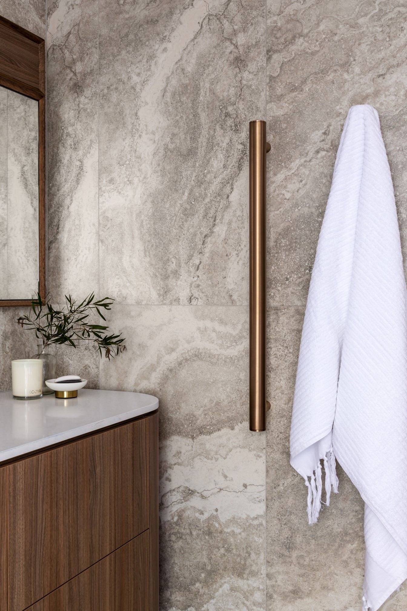 Mid-Century Modern Bathroom Design Ideas